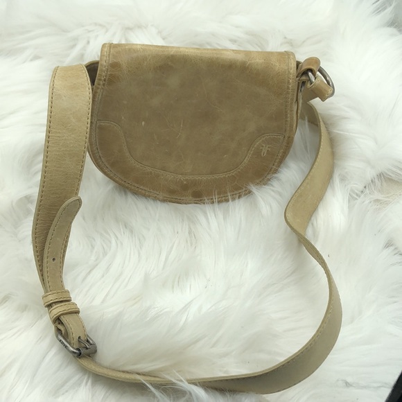 frye saddle bag Crossbody Magnetic snap closure Women’s 7X7” Close - Picture 2 of 12
